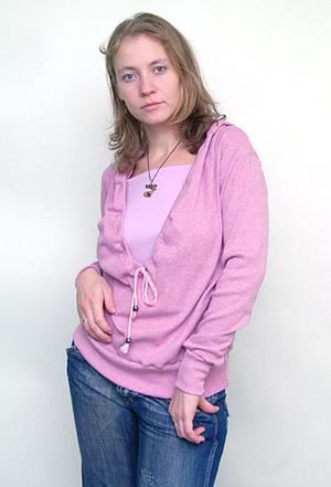 Сиреневая с капюшоном