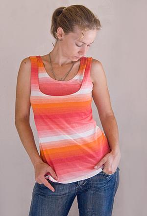 Майка, красная полоска