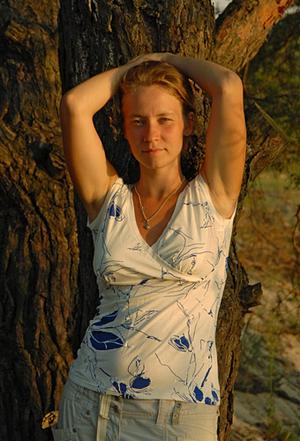 Майка, синие цветы