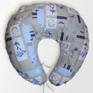 Цветы в окошке голубые