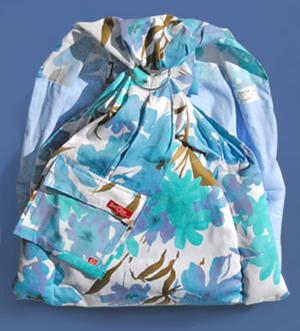 Бирюзовые цветы