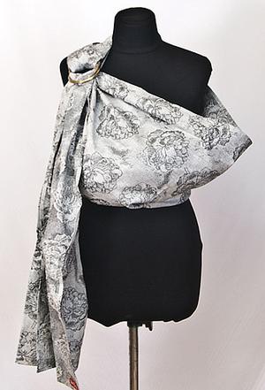 Серые пионы