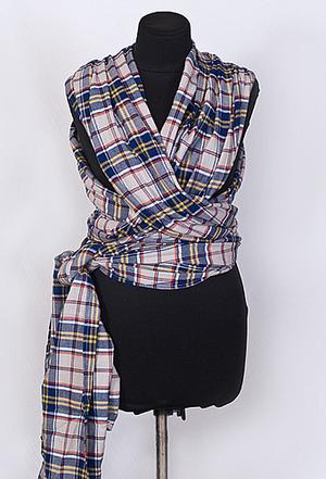 Бело-синяя шотландка