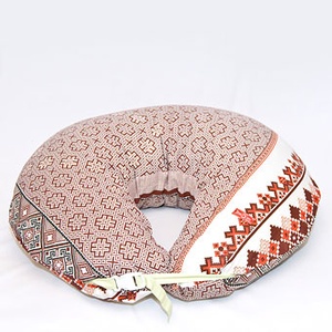 Красный орнамент